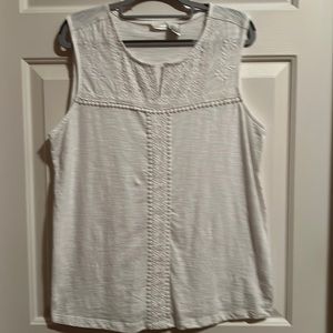 NWOT  Max Studio Eyelit Trim White Top Size L